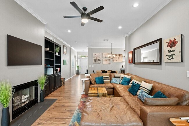 Building Photo - 8716 Bobcat Dr