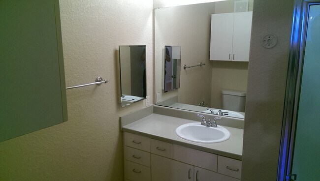 Building Photo - Gorgeous 1/1 with all tile floors and Balcony!