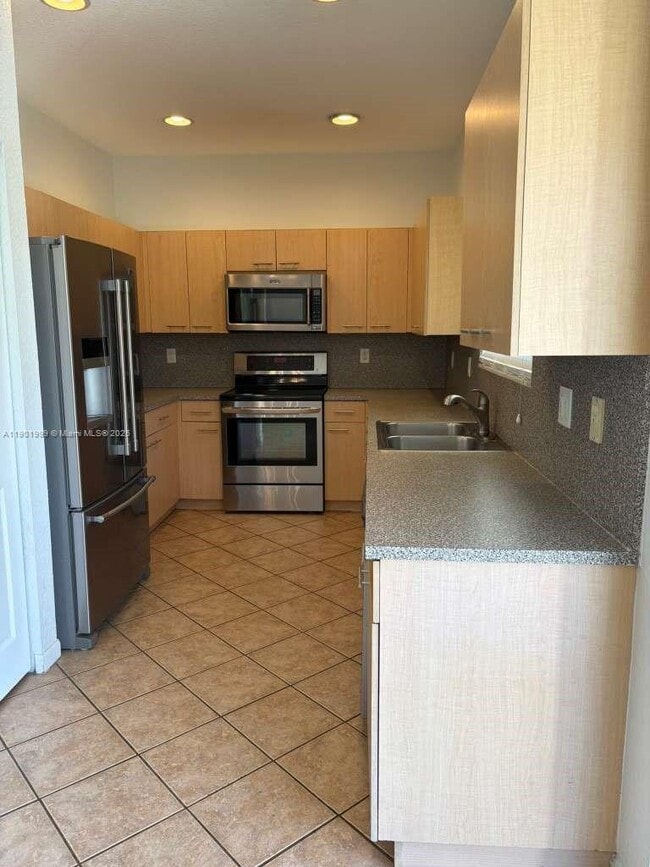 Building Photo - 1064 Golden Cane Dr