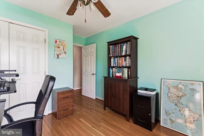 Building Photo - 3814 Woodlawn Ct