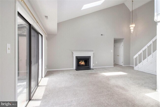 Building Photo - 1807 Mountainview Dr