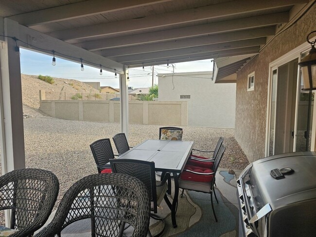 Building Photo - Fully Furnished Summer Rental