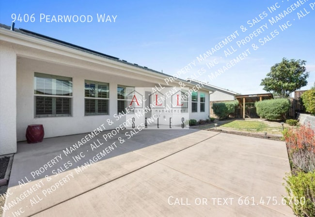 Building Photo - 9406 Pearwood Way