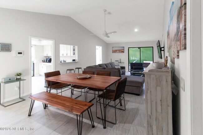 Building Photo - 7814 Cypress Point Ct