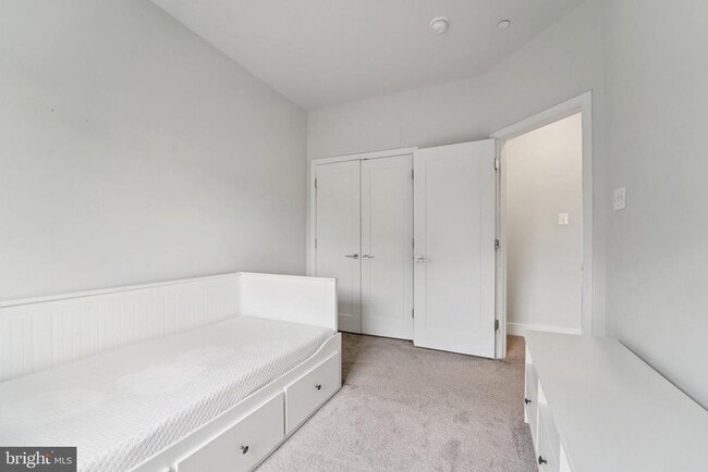 Building Photo - 7728 Lexington Ct