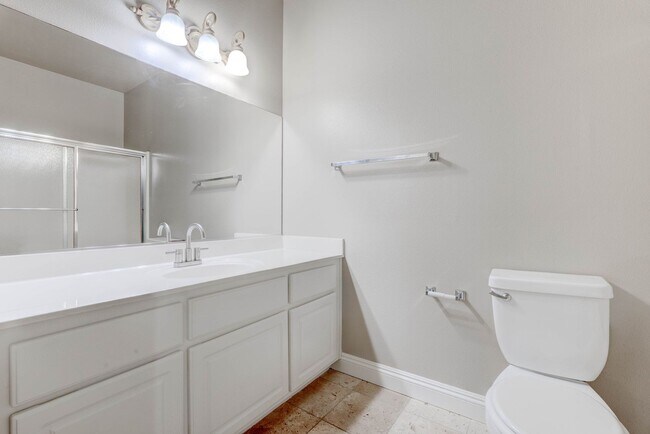 Building Photo - 10001 Crimson Palisades Pl