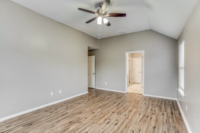 Building Photo - 6363 Bright Falls Ln