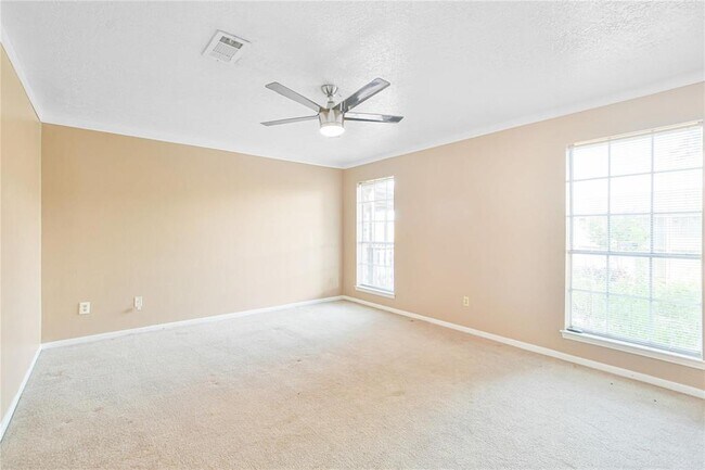 Building Photo - 3107 Woodstone Dr