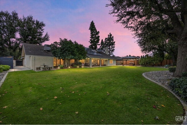 Building Photo - 1503 Calle Hermosa