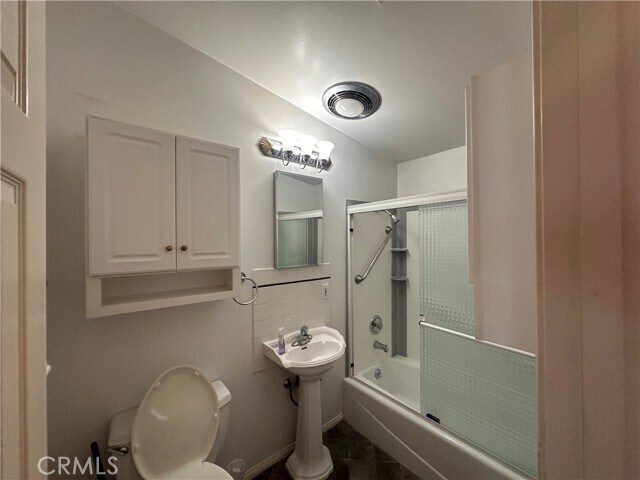 Building Photo - 14132 Roxanne Dr