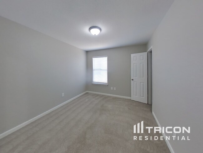 Building Photo - 5912 Blonde Canyon