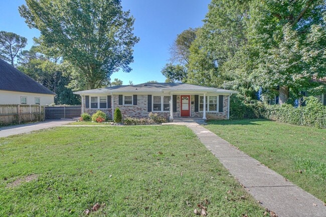Building Photo - 1827 Middle Tennessee Blvd