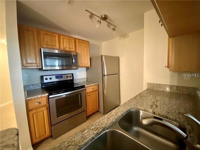 Building Photo - 5655 Bentgrass Dr