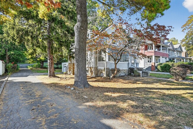 Building Photo - 171 West St