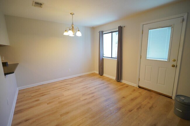 Building Photo - 1303 Airport Dr