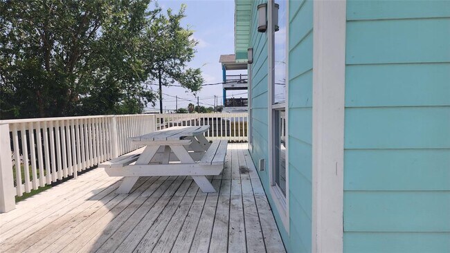 Building Photo - 1010 22nd St