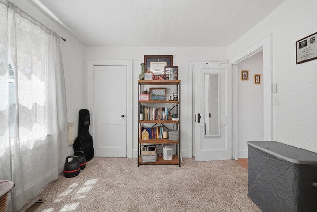 Building Photo - 3727 Henrico St