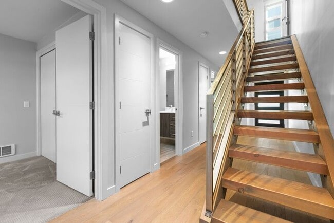 Building Photo - Stunning AIR CONDITIONED Alki Townhome w/ Rooftop Ocean View