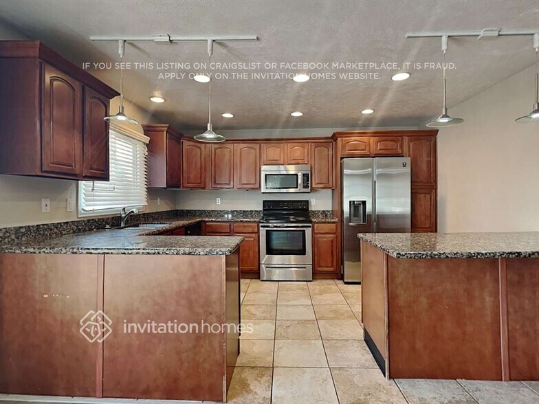 Building Photo - 18290 E Hampden Pl