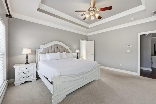 Building Photo - 2490 Amberwood Dr