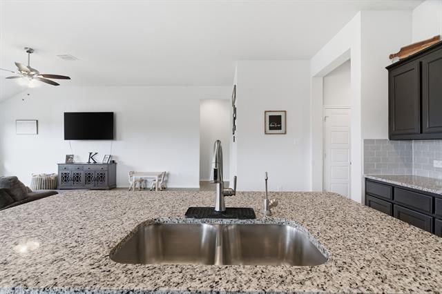 Building Photo - 301 Chickasaw Dr