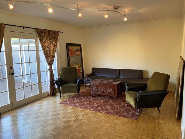 Building Photo - 6103 Bullard Dr