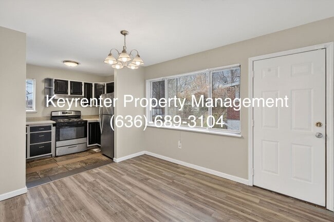 Building Photo - Updated 3-Bedroom Home with Fenced Yard in Florissant