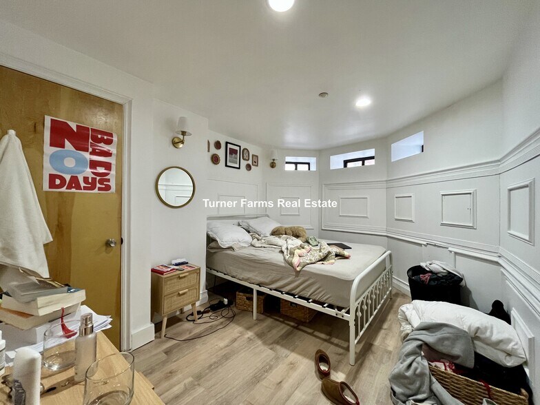 Building Photo - 64 Louis Prang St