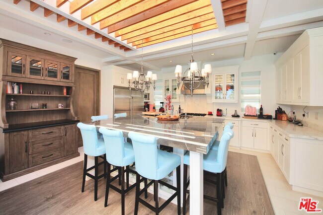 Building Photo - 3054 Elvido Dr