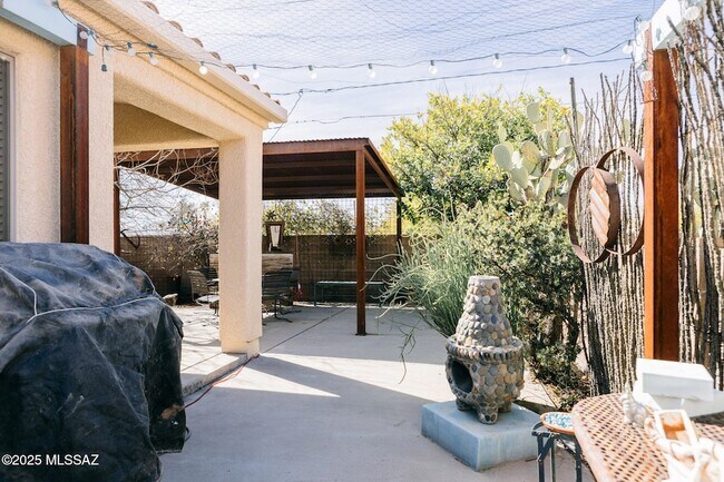 Building Photo - 1651 N Pima Ct