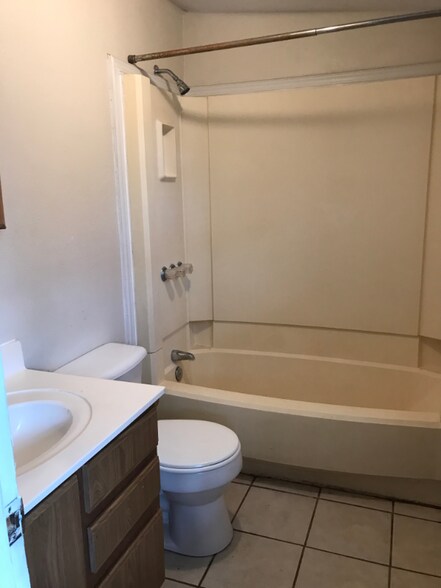 Building Photo - 3605 Eagle Pass Rd