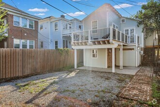 Building Photo - 504 Maupas Ave