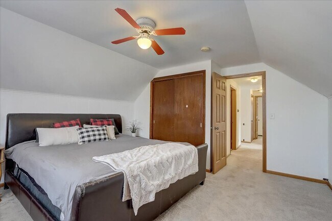 Building Photo - 4Bed/2Bath - Home For Rent in Fort Atkinson