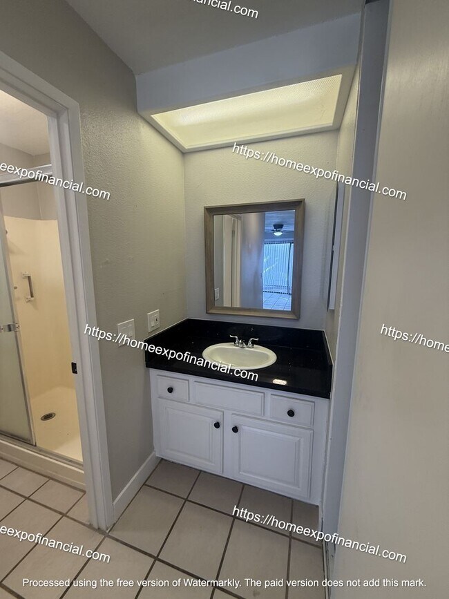 Building Photo - Nice Home For Rent