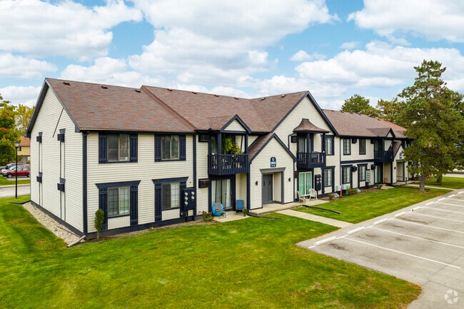 Building Photo - Walnut Woods Apartments