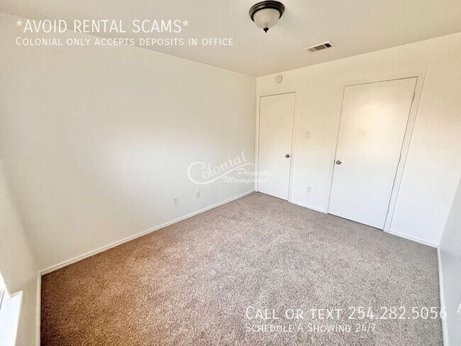 Building Photo - 1703 Benttree Dr