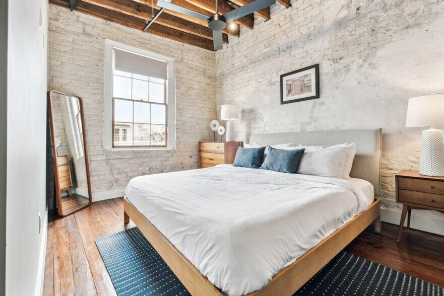 Building Photo - 315 Girod St