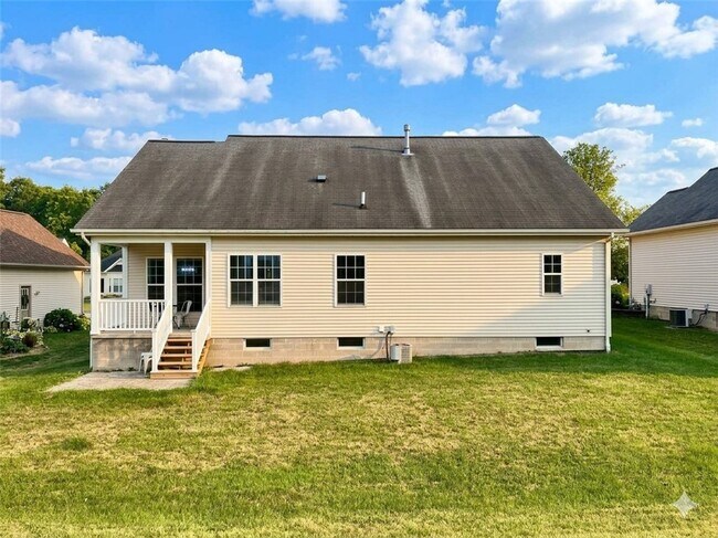 Building Photo - 136 New Tudor Rd