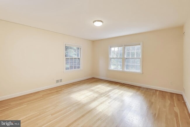 Building Photo - 7308 Burdette Ct