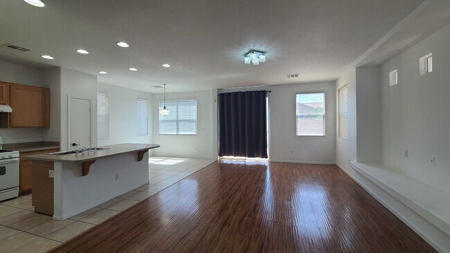 Building Photo - 3 Bedroom home in Southwest Las Vegas