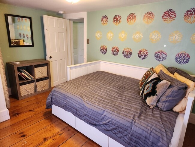 Building Photo - 25 Rombout Ave