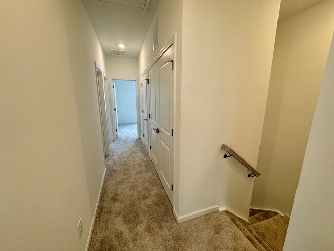 Building Photo - New Construction!  3BR/2.5BA Townhouse