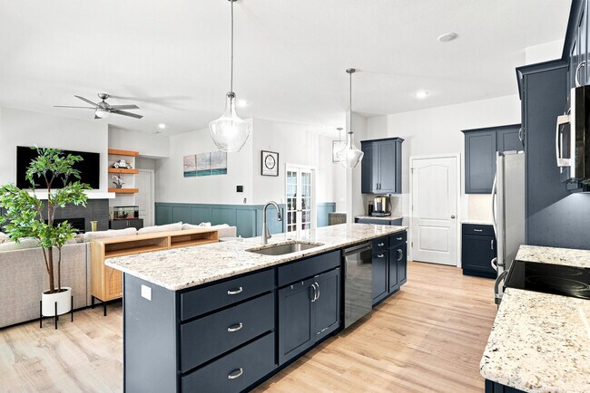 Building Photo - 2404 Baxley Dr