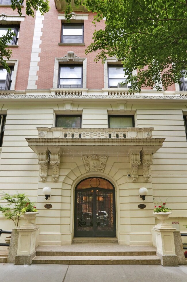 Building Photo - 62 Pierrepont St