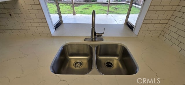 Building Photo - 17051 Fern St