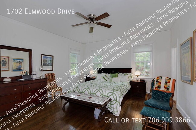 Building Photo - 1702 Elmwood Dr