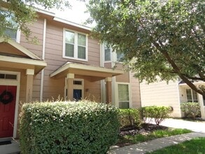 Building Photo - 16807 Mammoth Springs Dr