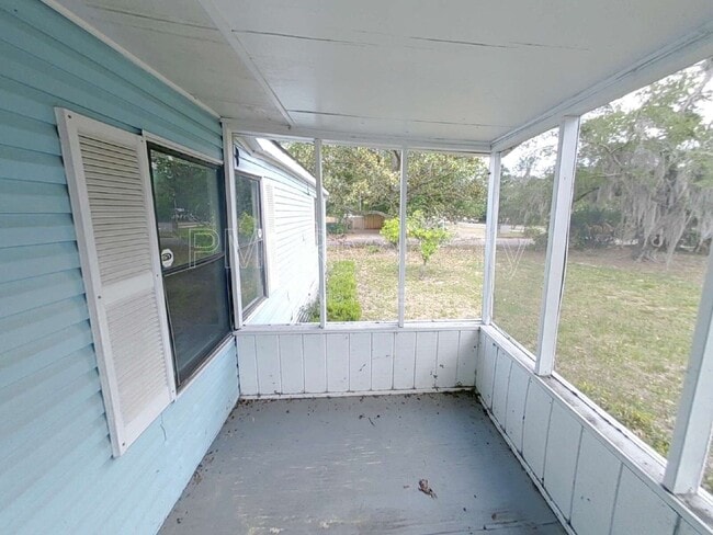 Building Photo - 12556 Palmetto St