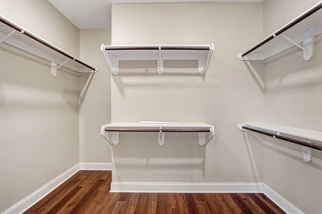 Building Photo - AVAILABLE NOW!-BUNGALOW STYLE HOME IN MORRISVILLE