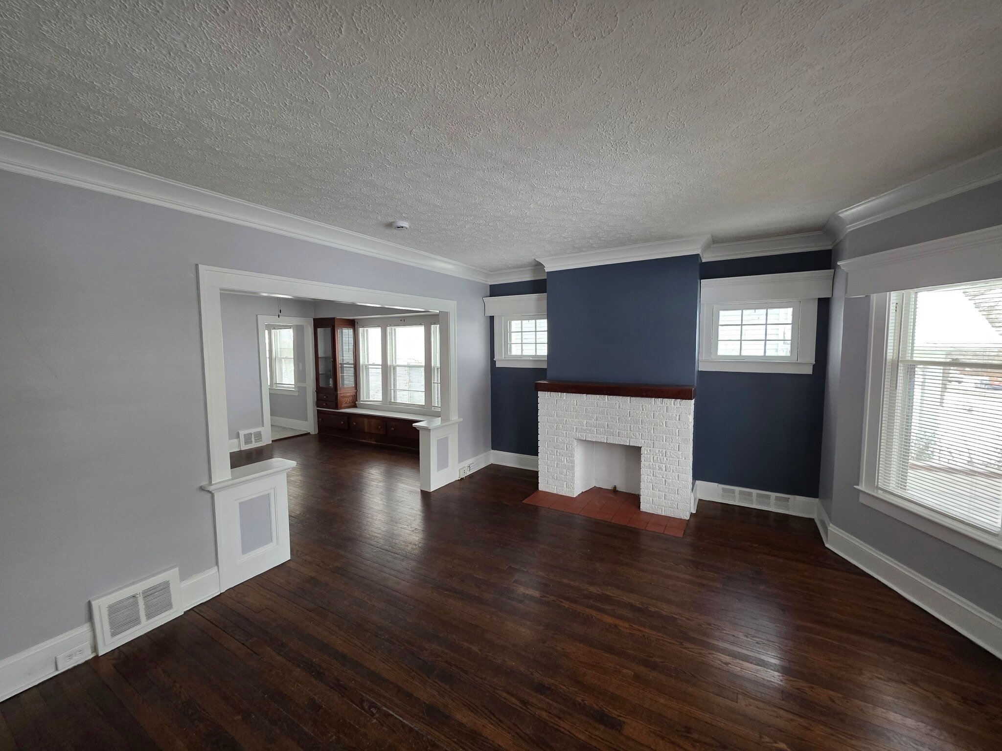 Building Photo - 1646 Waterbury Rd